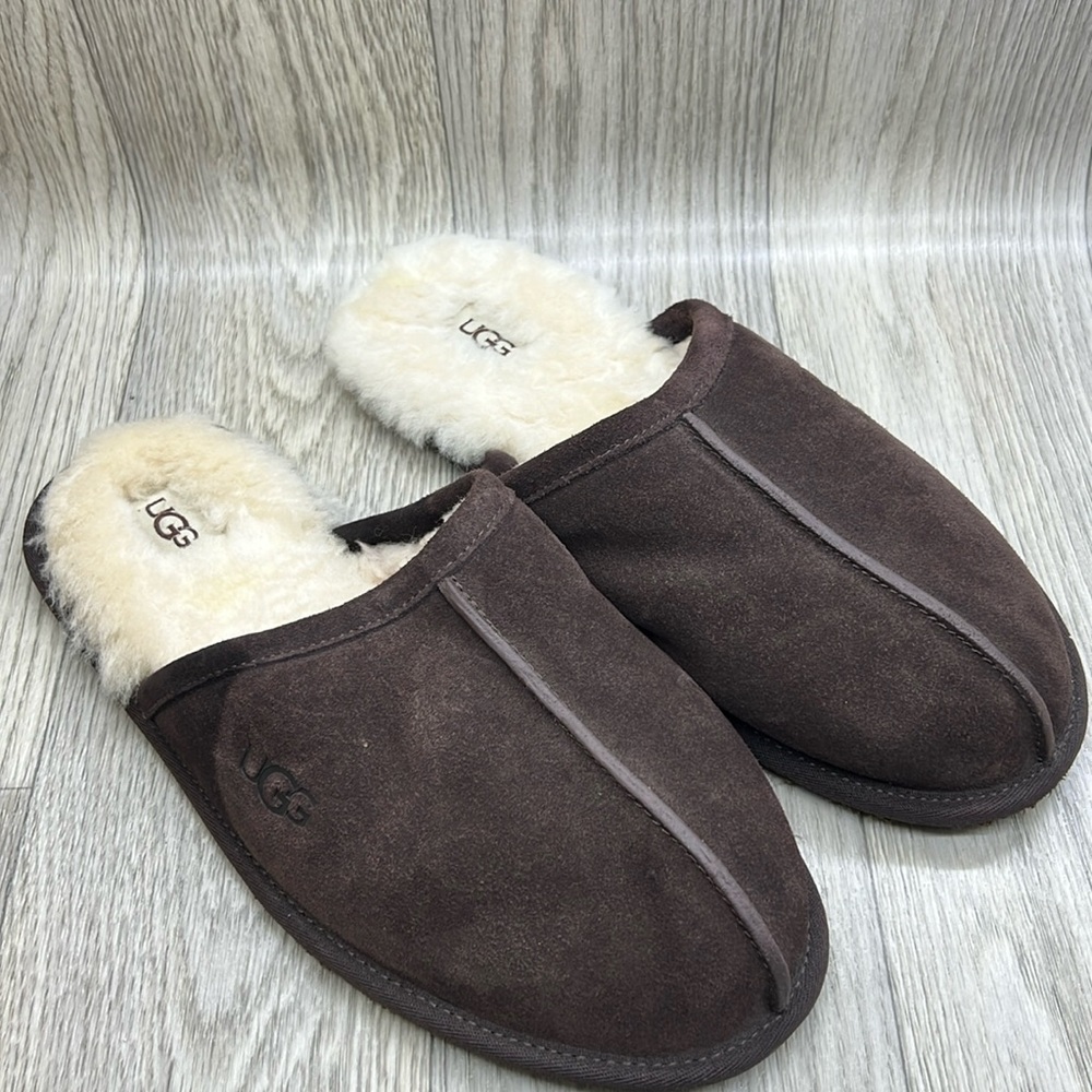UGG Scuff Slippers